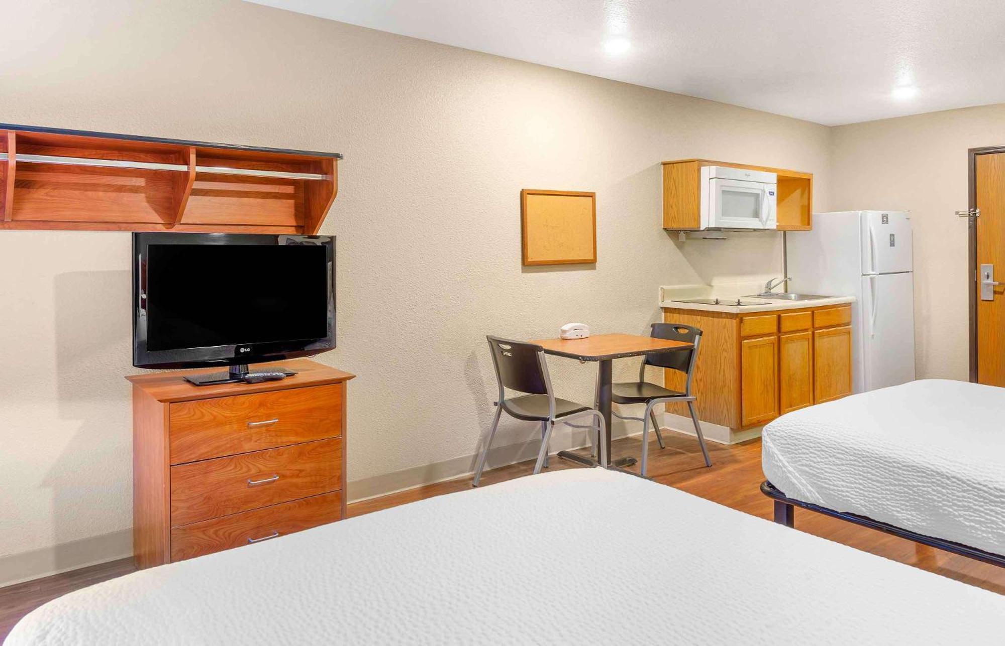 Extended Stay America Select Suites - Wilmington - West Екстер'єр фото