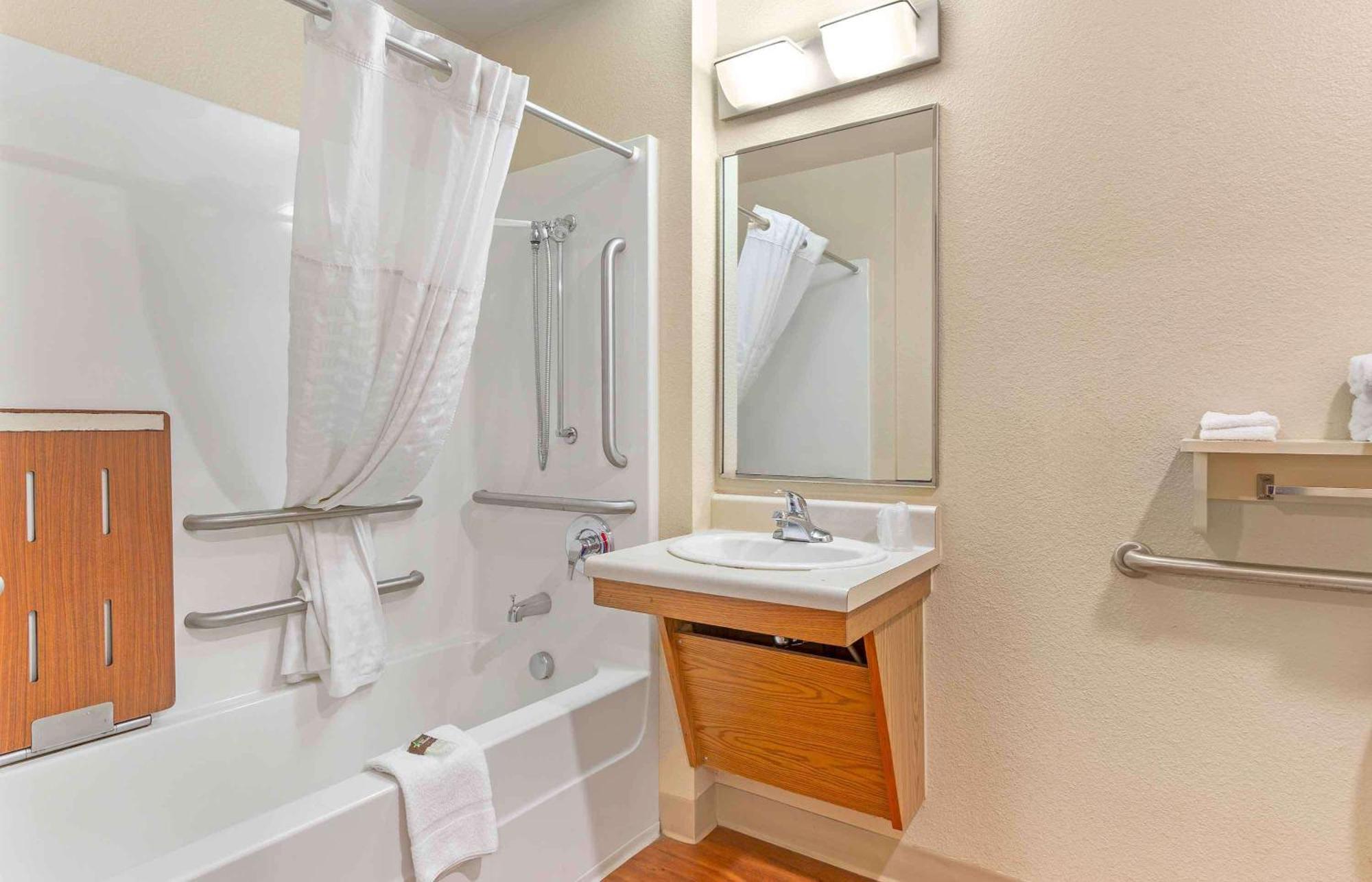 Extended Stay America Select Suites - Wilmington - West Екстер'єр фото