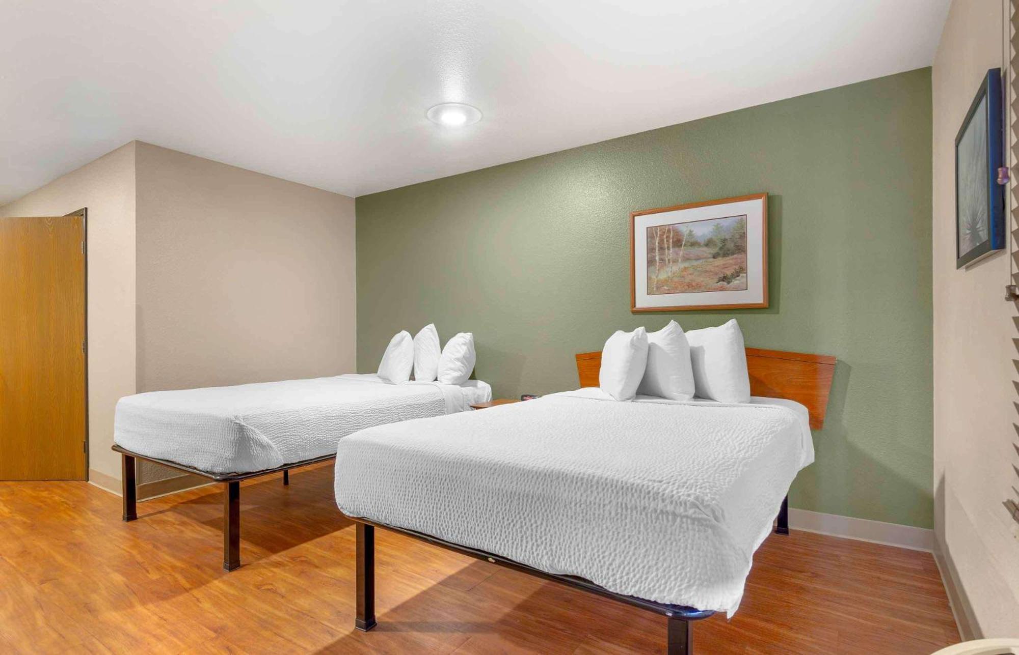 Extended Stay America Select Suites - Wilmington - West Екстер'єр фото